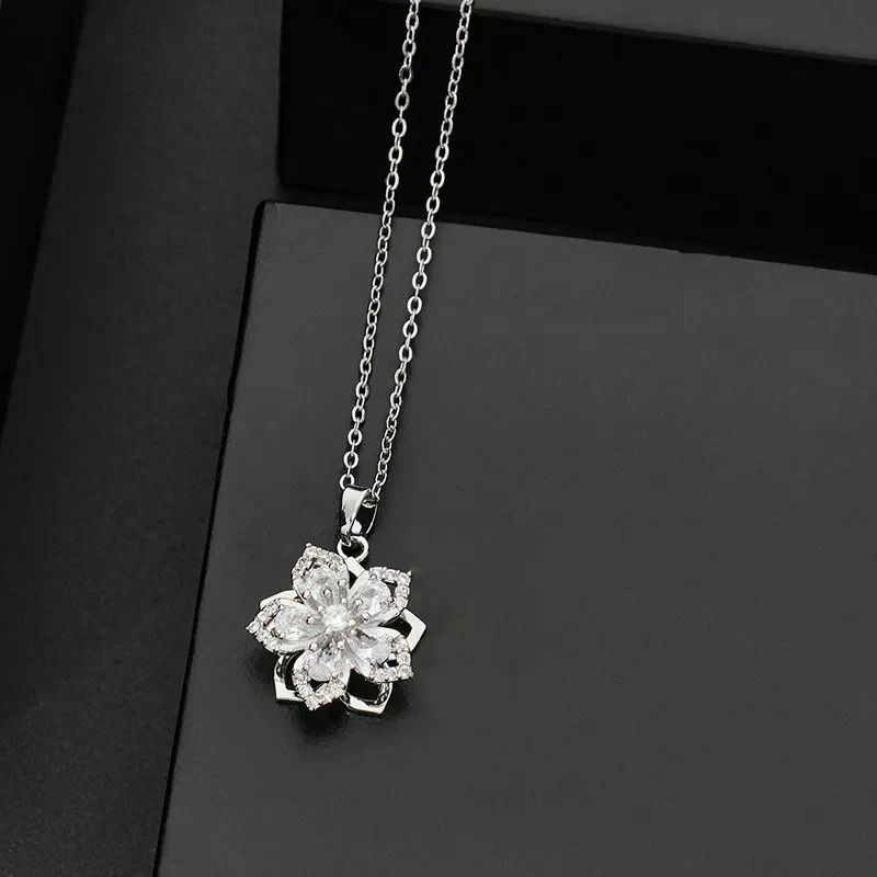 Lily chain